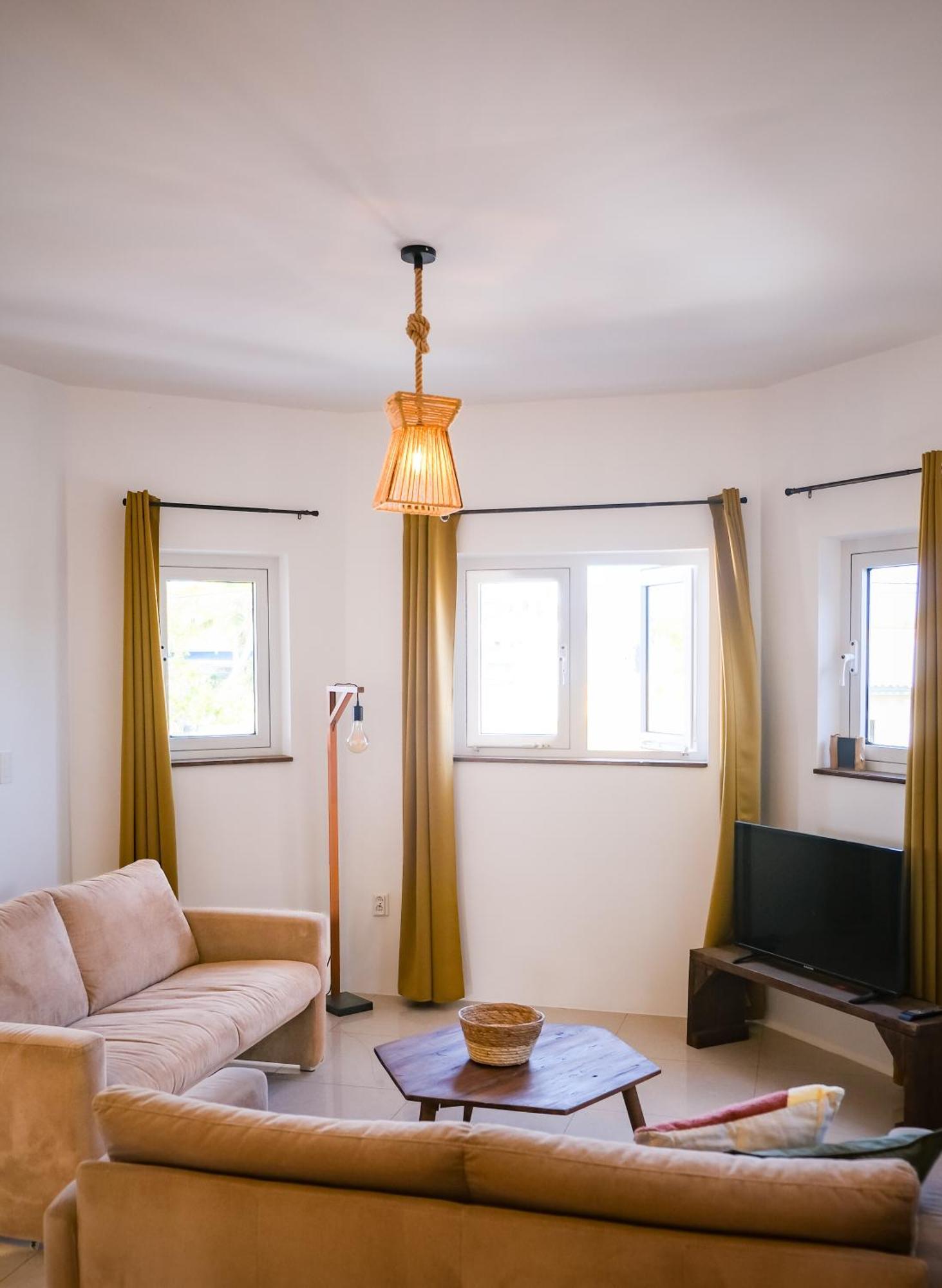 Tiki Blou - Mini Resort Centraal Gelegen Tussen Mambo Beach & Jan Thiel วิลเลมสตัด ภายนอก รูปภาพ